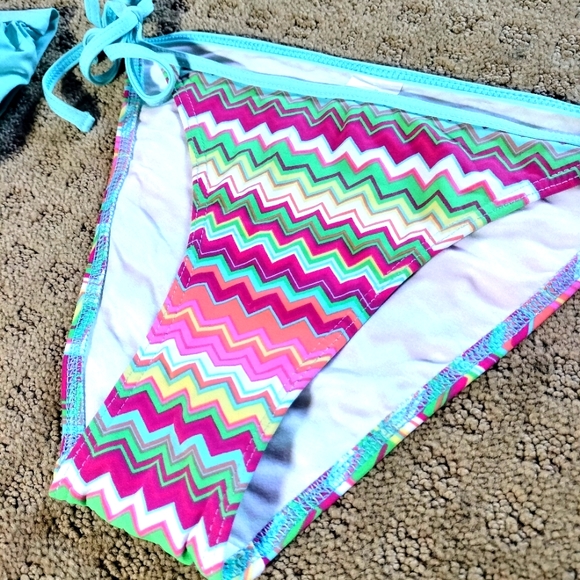 Kiwi Saint Tropez Wrap Bikini Top and Bottom - Picture 3 of 11